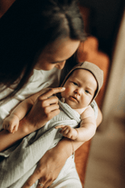 TISU ribbed baby bonnet, Taupe - TISU Baby