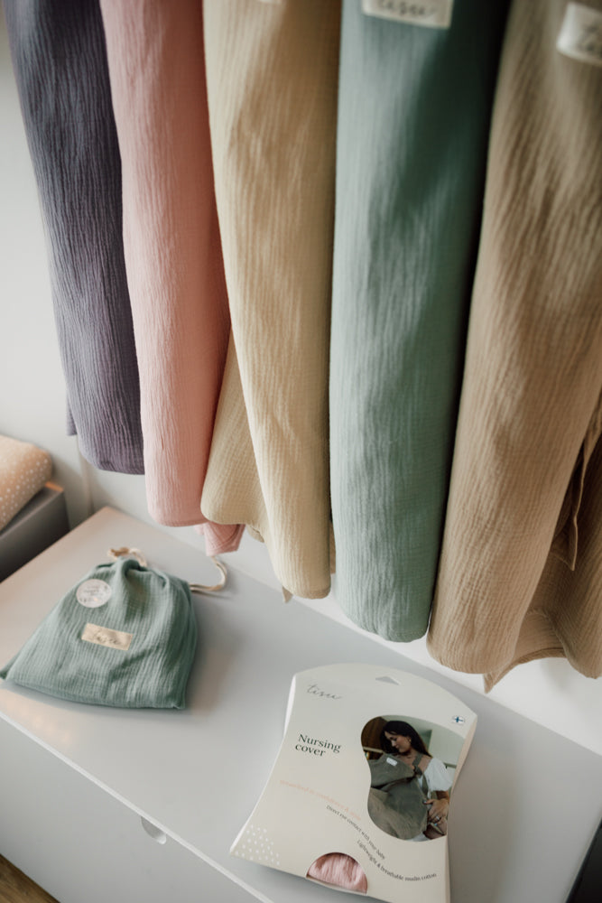 TISU product display, nursing covers