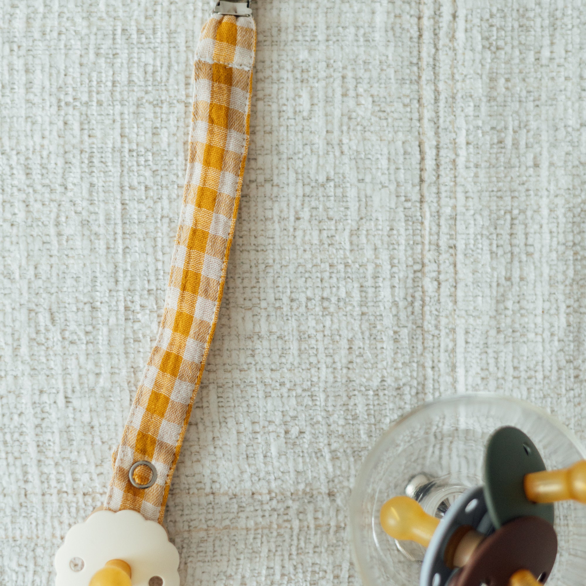 TISU pacifier clip, Gingham collection