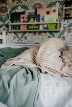 Lade das Bild in den Galerie-Viewer, TISU children&#39;s duvet cover &amp; pillowcase, Beige Gingham
