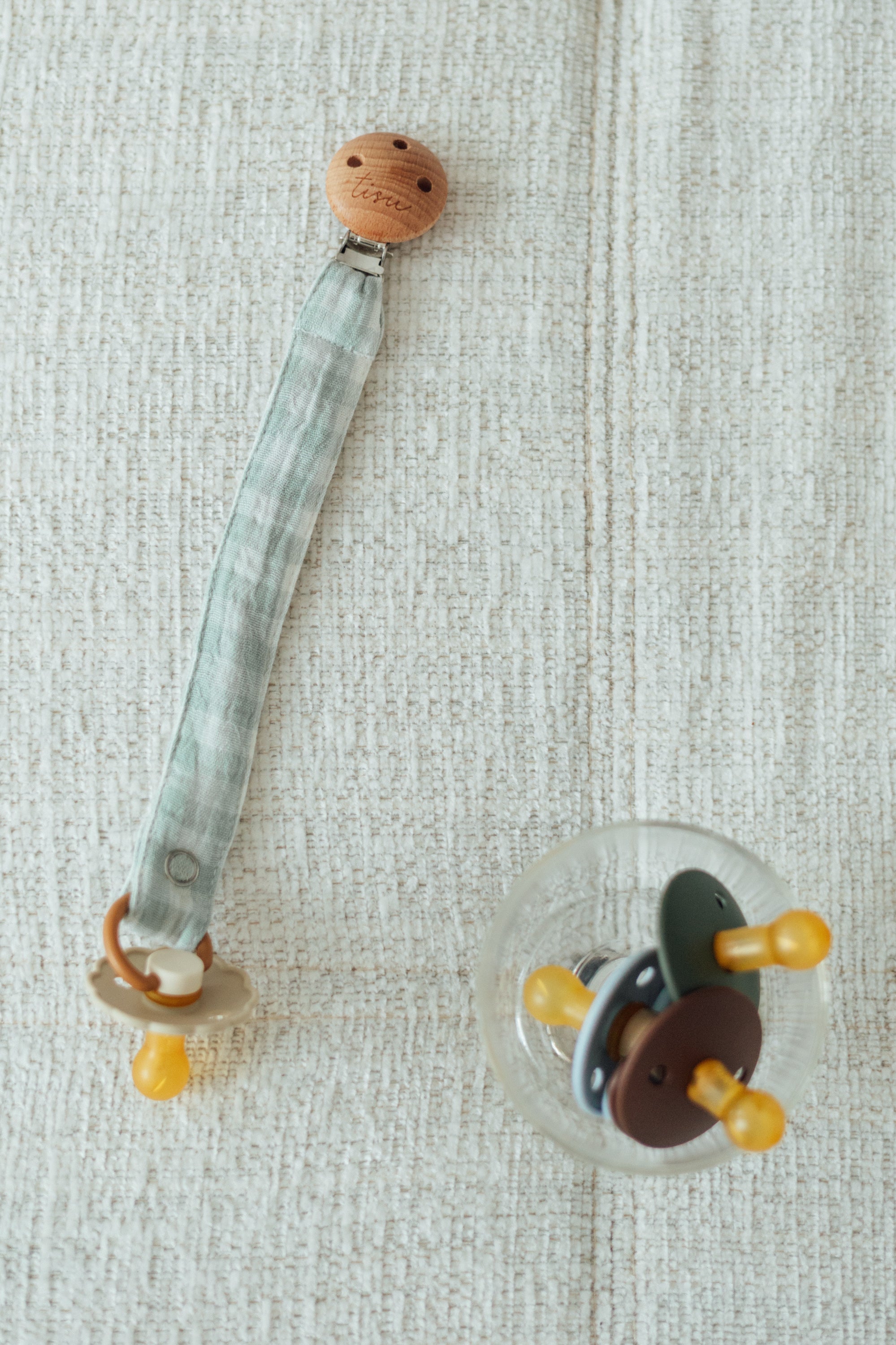 TISU pacifier clip, Gingham collection