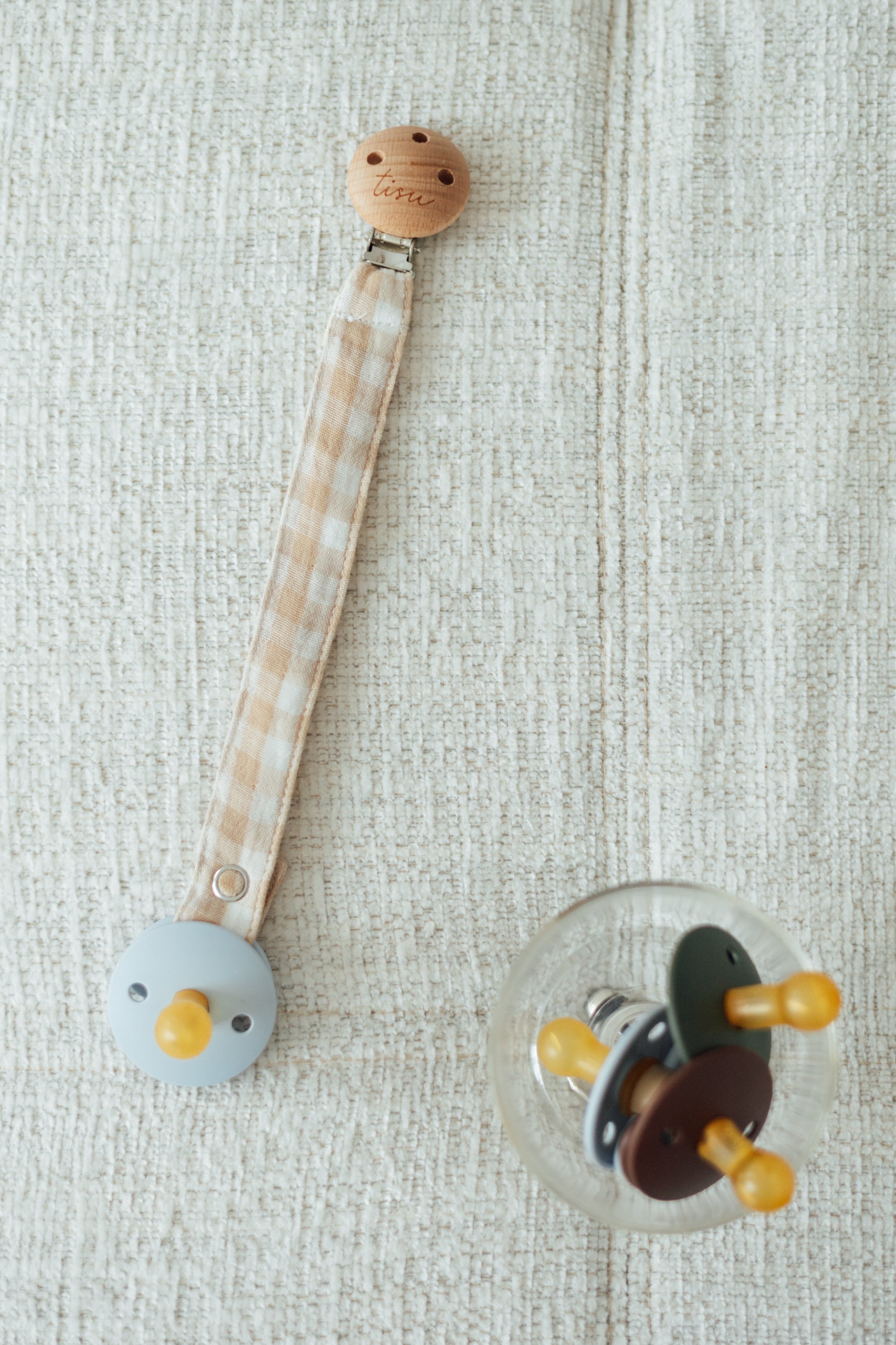 TISU pacifier clip, Gingham collection
